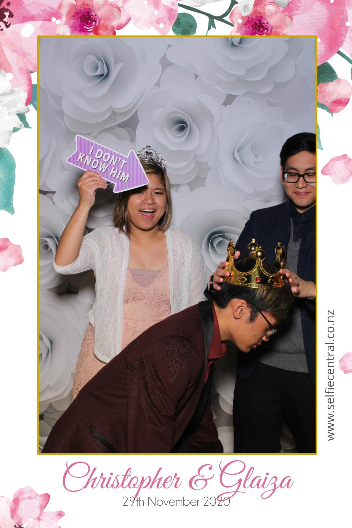 Christopher and Glaiza's Wedding | View more photos from the event at gallery.photobooth.co.nz/u/SelfieCentral/Christopher-and-Glaizas-Wedding